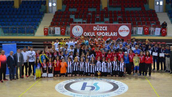 Yıldızlar Futsal Türkiye Birinciliği Müsabakaları İlimizde Gerçekleştirildi