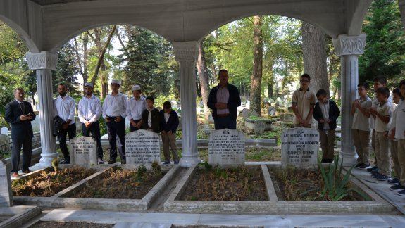 Hafız Hasan Şen Vefatının 35. Yılında Mezarı Başında Anıldı