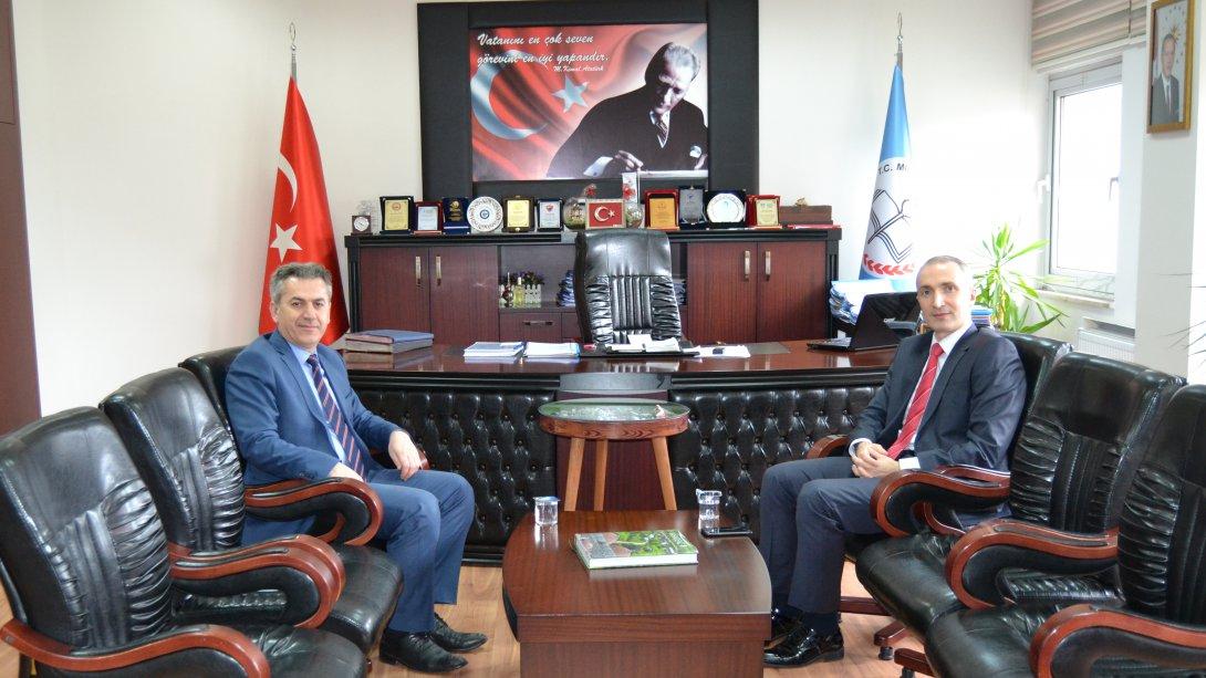 Düzce Cumhuriyet Başsavcısı Sedat ÇELİK İl Milli Eğitim Müdürümüz Murat YİĞİT´i Makamında Ziyaret Etti