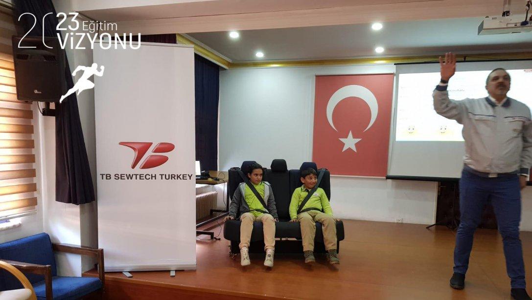 Uzunmustafa İlkokulu´nda TB Sewtech Turkey Tarafından  "Arka Koltukta Emniyet Eğitimleri" Gerçekleştirildi