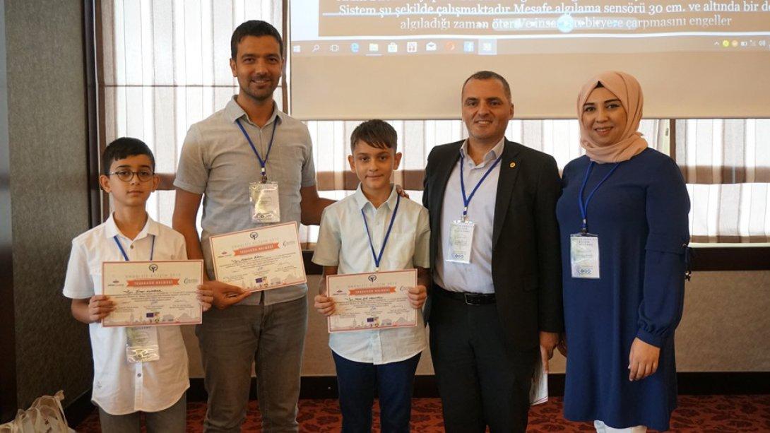 Hürriyet Ortaokulu Öğrencilerimiz Uluslararası Engelsiz Bilişim Kongresinden Ödülle Döndü