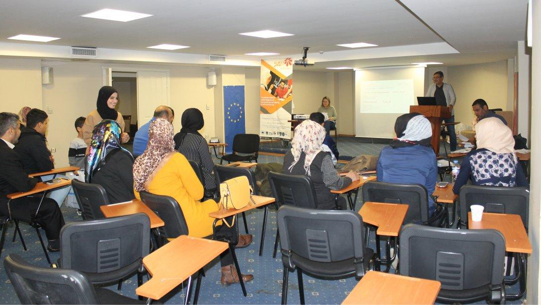 ALMIT Projesi Kapsamında 160 Mülteci ve Göçmene Becerilerin Profillendirilmesi ve Haritalandırılması Eğitimleri Veriliyor