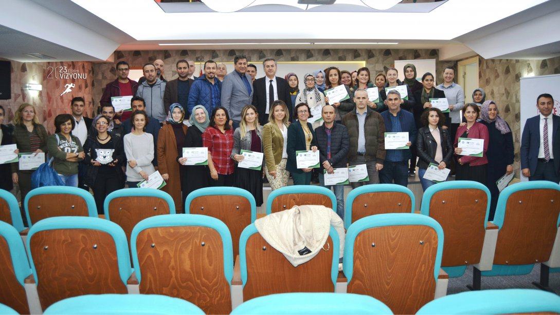 Doğu Marmara Kalkınma Ajansı (MARKA) Desteğiyle Güçlü Yarınlar İçin Özel Yetenekli Öğrencilerin Tanılanmasına Yardımcı Olacak Eğitimler Düzenlendi