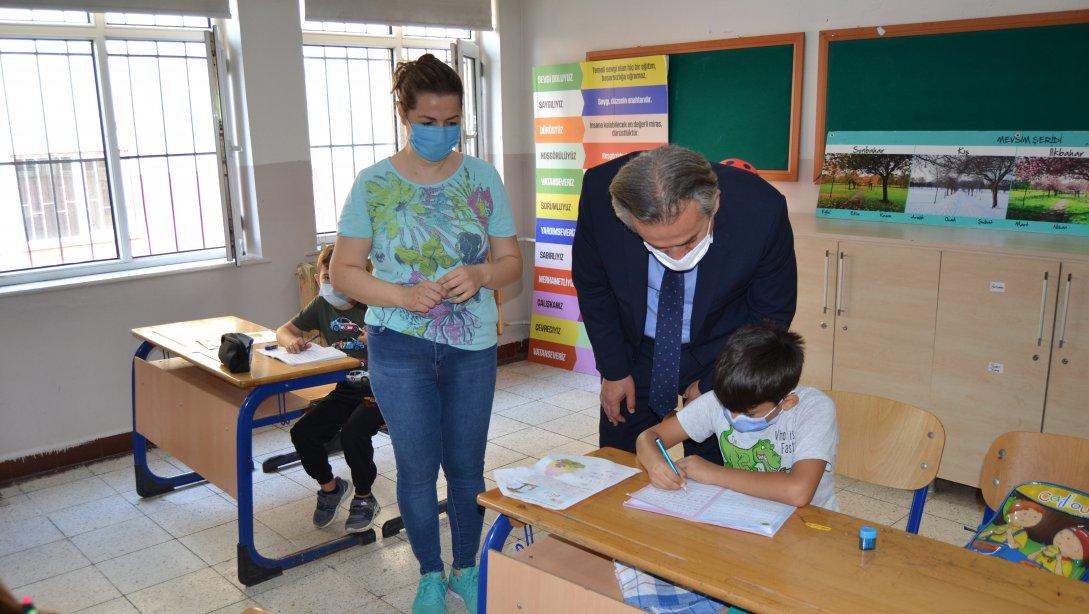 Milli Eğitim Müdürümüz Murat YİĞİT Şehit Metin Kucur İlkokulu ve Gümüşpınar Mehmetçik İlkokulu'nu Ziyaret Etti