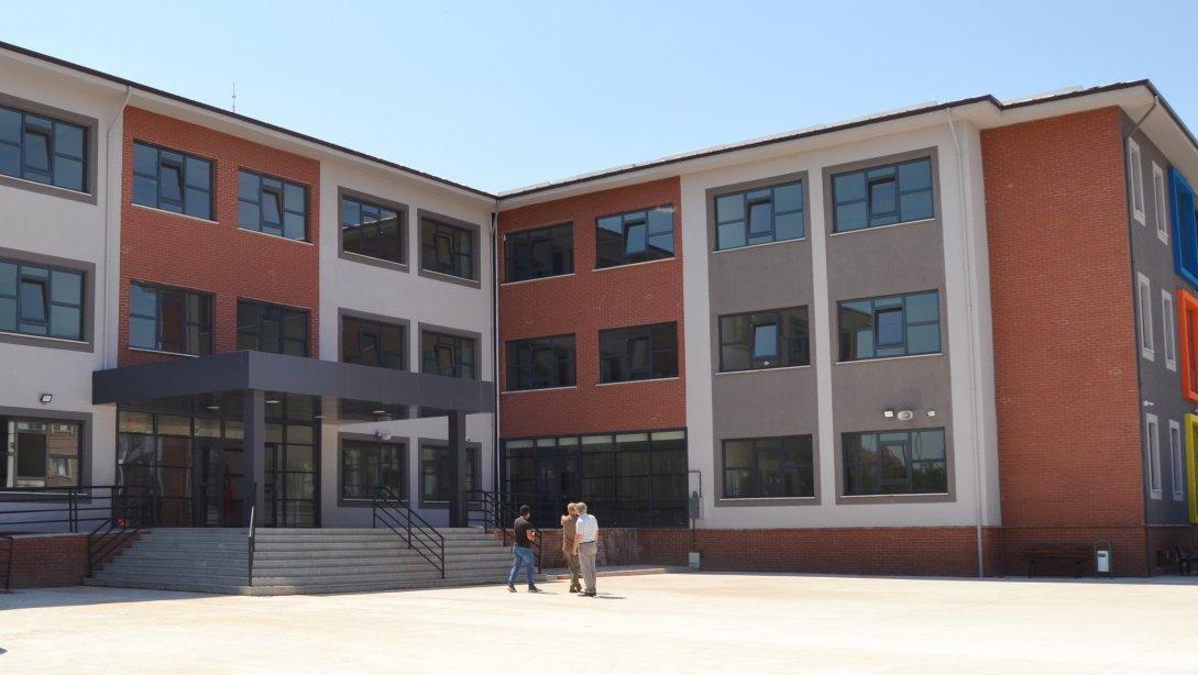 24 Derslikli Şehit Teğmen Uğur Altan İlkokulu Yeni Binasında Öğrencilerini Bekliyor