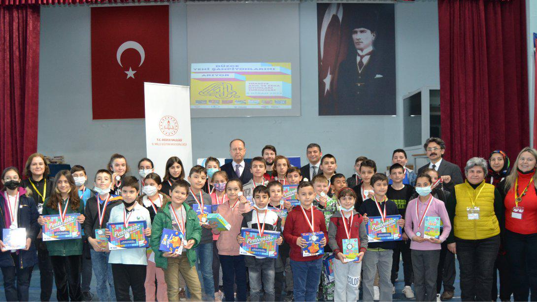  İl Milli Eğitim Müdürümüz Tamer Kırbaç'ın Katılımıyla İlkokul ve Ortaokul Seviyesinde Akıl ve Zekâ Oyunları Turnuvasının İl Finali Gerçekleştirildi