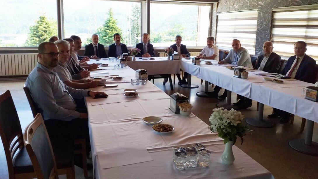 İl Milli Eğitim Müdürümüz Tamer Kırbaç Başkanlığında İlçe Milli Eğitim Müdürleriyle Yıl Sonu Değerlendirme Toplantısı Gerçekleştirildi