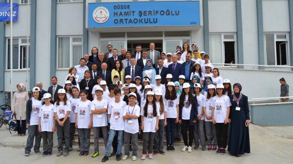 Hamit Şerifoğlu Ortaokulu TÜBİTAK 4006 Bilim Fuarı Açılışı Yapıldı