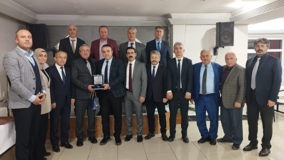 AKÇAKOCA İLÇE MİLLİ EĞİTİM MÜDÜRÜMÜZ ÖMER EZER'E VEFA VE VEDA PROGRAMI